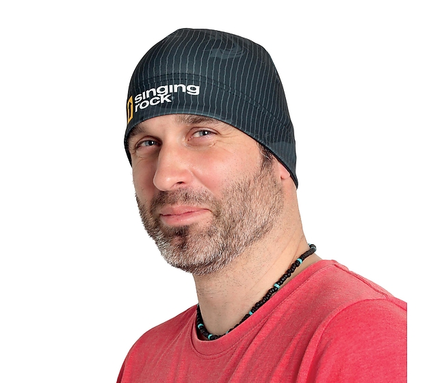 C0106BX / BEANIE LOGO BLACK