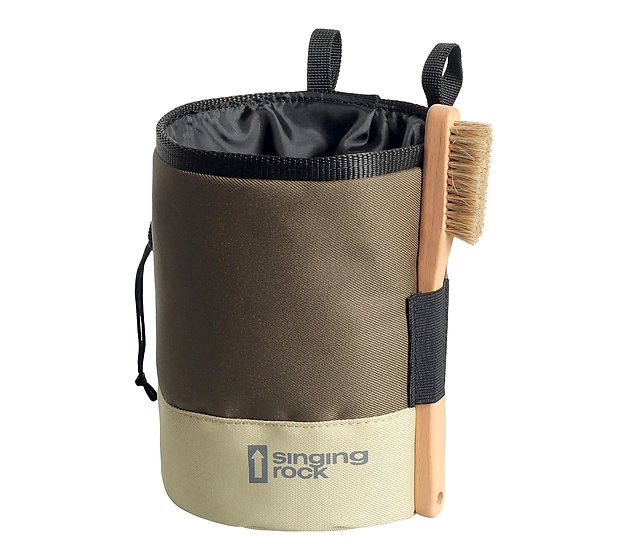 C3006GL00 – green/olive and WOOD BRUSH